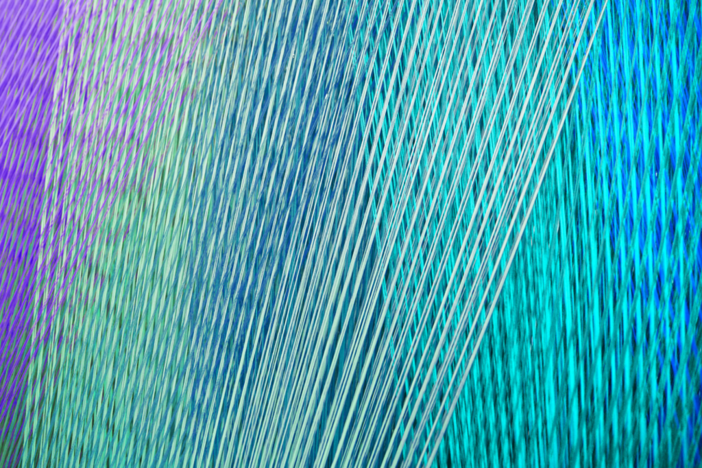 color strings overlapping