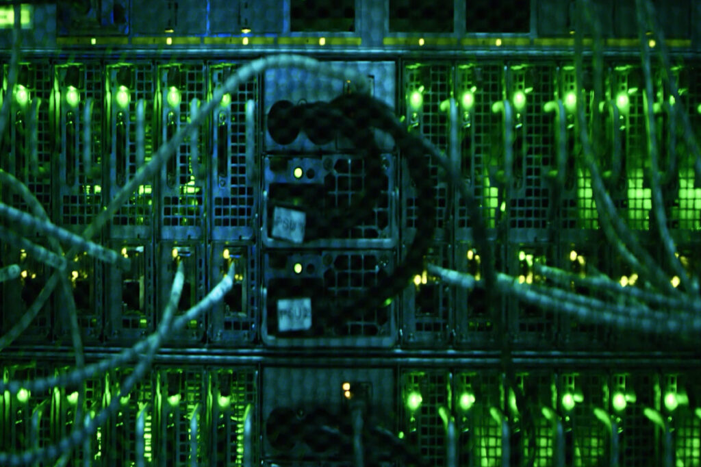 2025 Data Center Comms Report Reveals Shifting Narrative